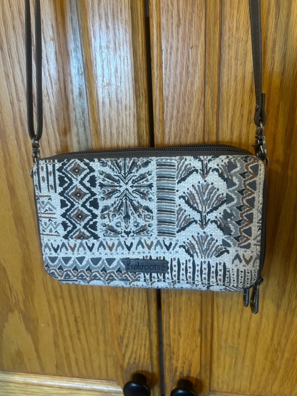 Sakroots Neutral Tribal Pattern Crossbody in Gray, Cream & Brown